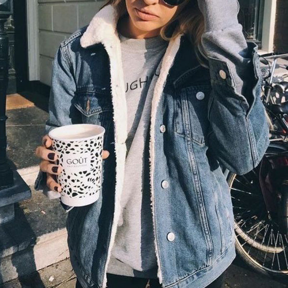 denim_jacket_with_fur_collar